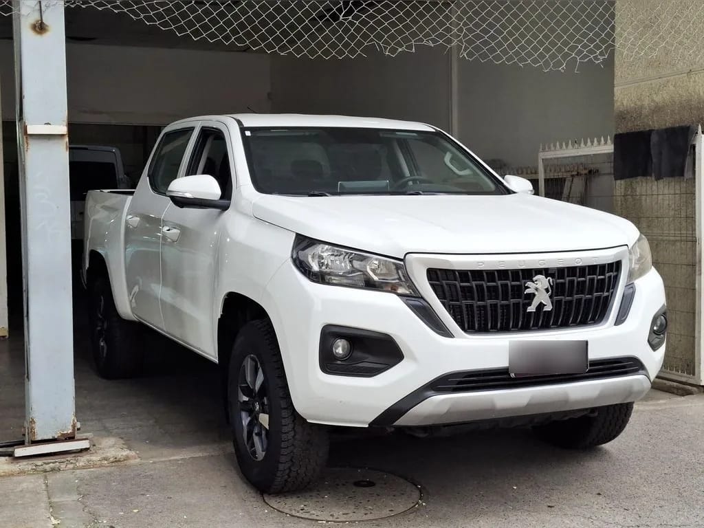 Peugeot Landtrek Blue Hdi 180 4x4 2.2 año 2023