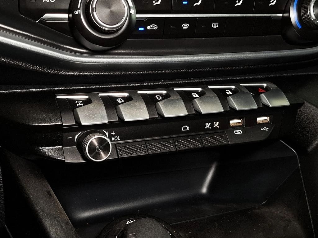 Peugeot Landtrek Blue Hdi 180 4x4 2.2 año 2023