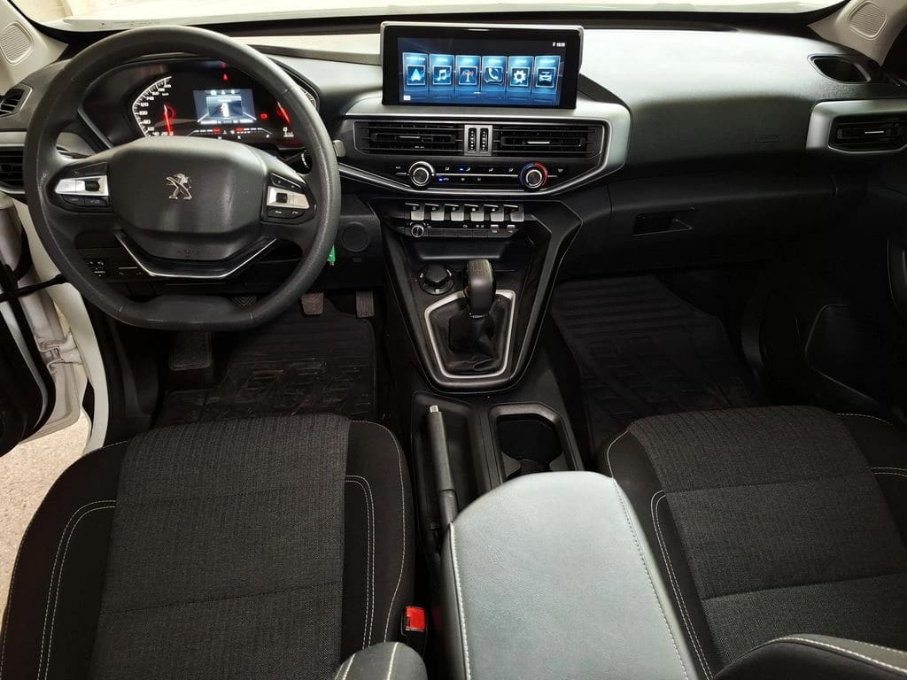 Peugeot Landtrek Blue Hdi 180 4x4 2.2 año 2023