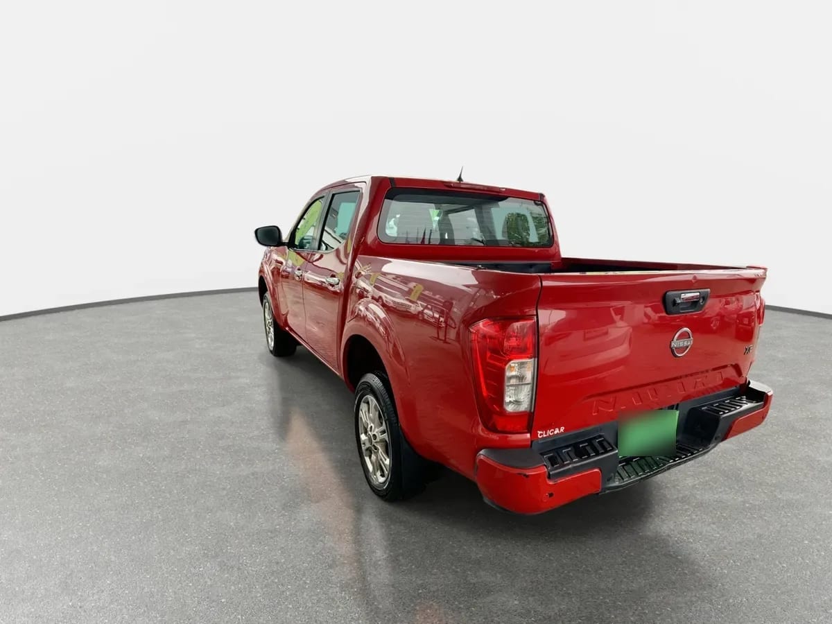Nissan Navara 2.3d Xe Diesel 4x2 Dob.cab. Mt 4p año 2024