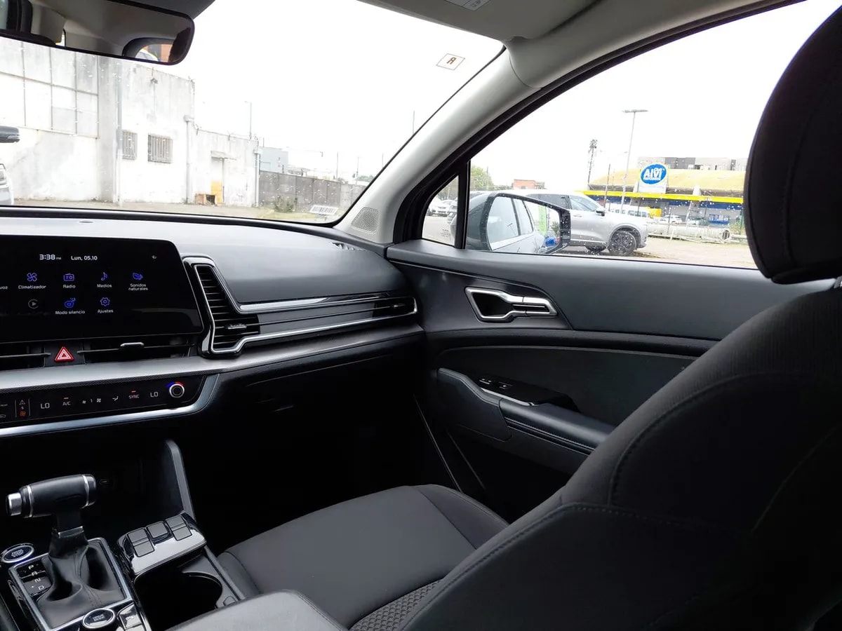 Kia Sportage 2.0 Ex Dies 2wd 8at 5p año 2025