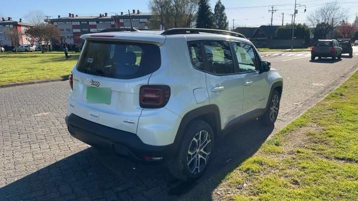 Jeep Renegade 1.3t Longitude 4x2 At 5p año 2025