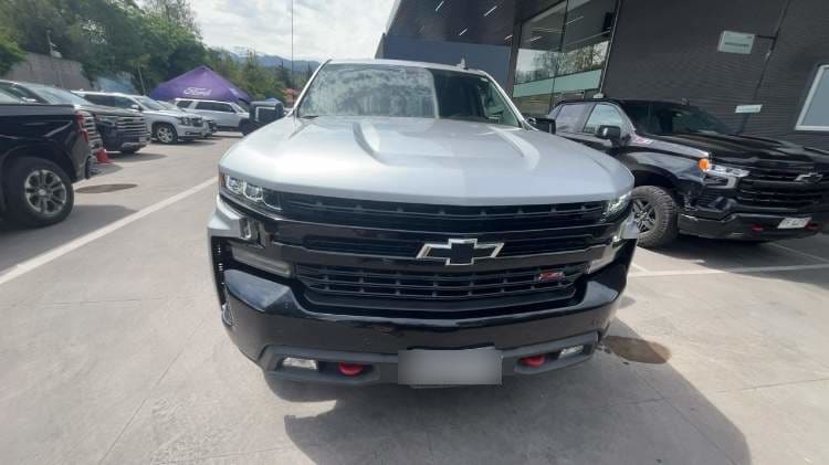 Chevrolet Silverado 5.3 Lt Trailboss Z71 4x4 At 4p año 2022