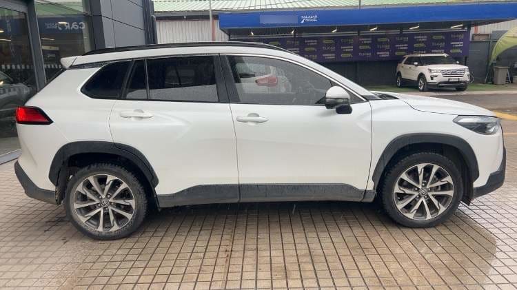 Toyota Corolla Cross 2.0 Seg 4x2 Cvt At 5p año 2023