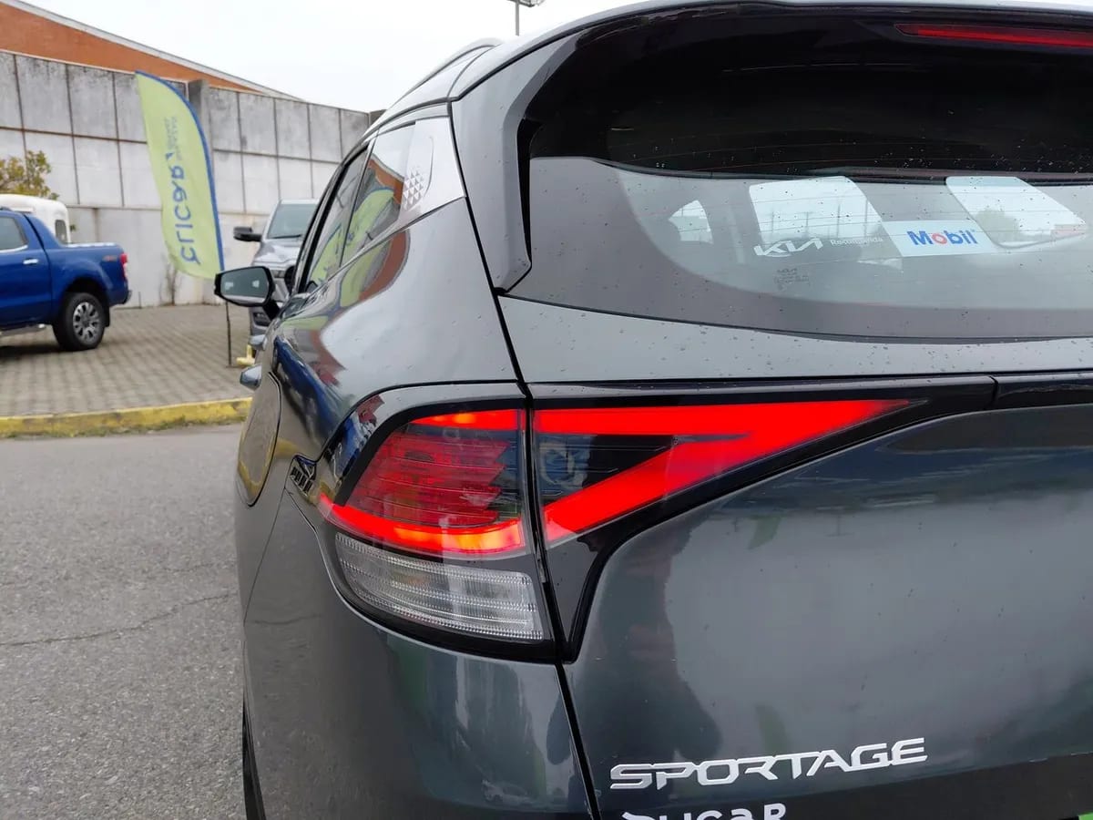 Kia Sportage 2.0 Ex Dies 2wd 8at 5p año 2025