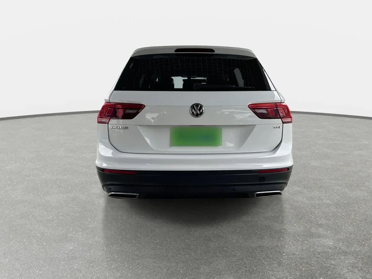 Volkswagen Tiguan 1.4 Tsi Comfortline 4x2 At 5p año 2018