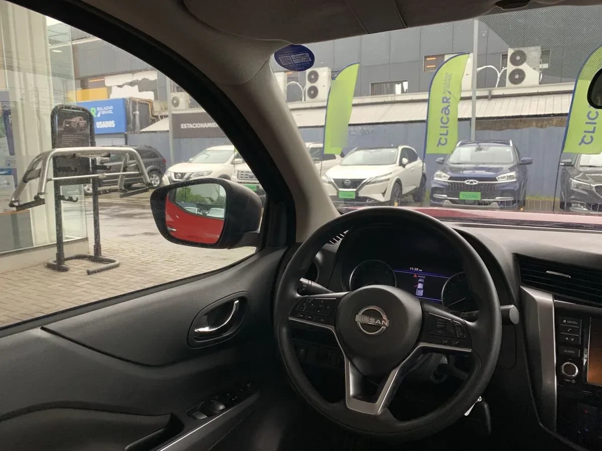 Nissan Navara 2.3d Xe Diesel 4x2 Dob.cab. Mt 4p año 2024
