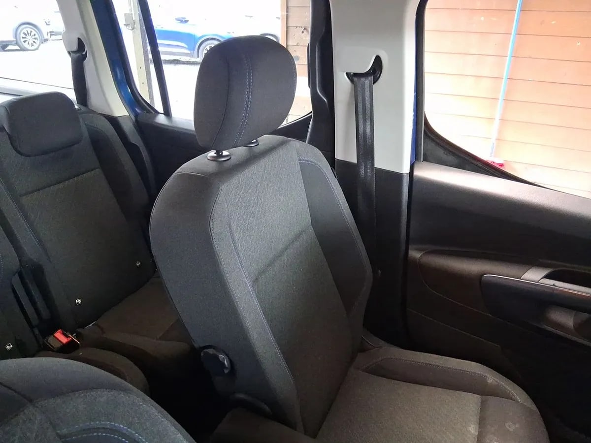 Peugeot Rifter 1.2 Allure Puretech 130hp 4x2 Eat8 5p año 2024
