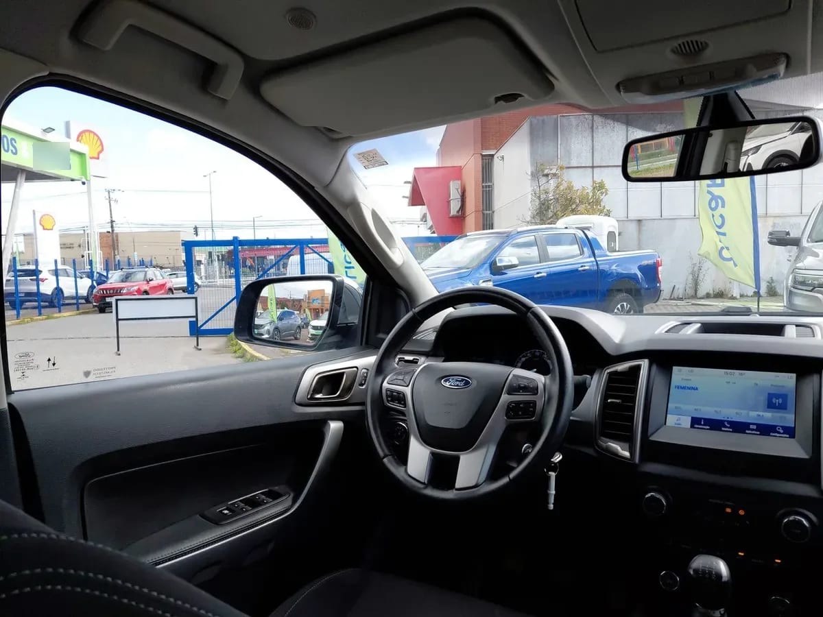 Ford Ranger 2.5 Xlt Euro 6 4x2 Dob. Cab. Mt 4p año 2023