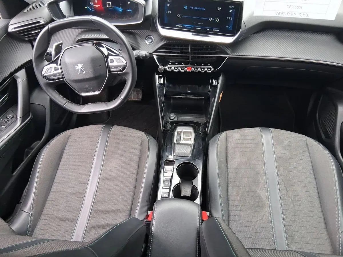 Peugeot 2008 1.2 Allure Puretech 130 4x2 At 5p año 2022