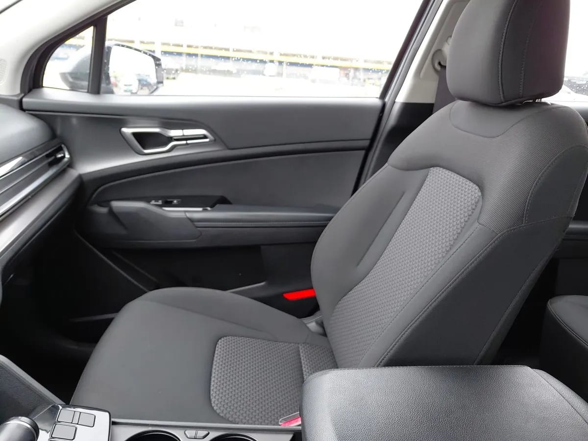 Kia Sportage 2.0 Ex Dies 2wd 8at 5p año 2025