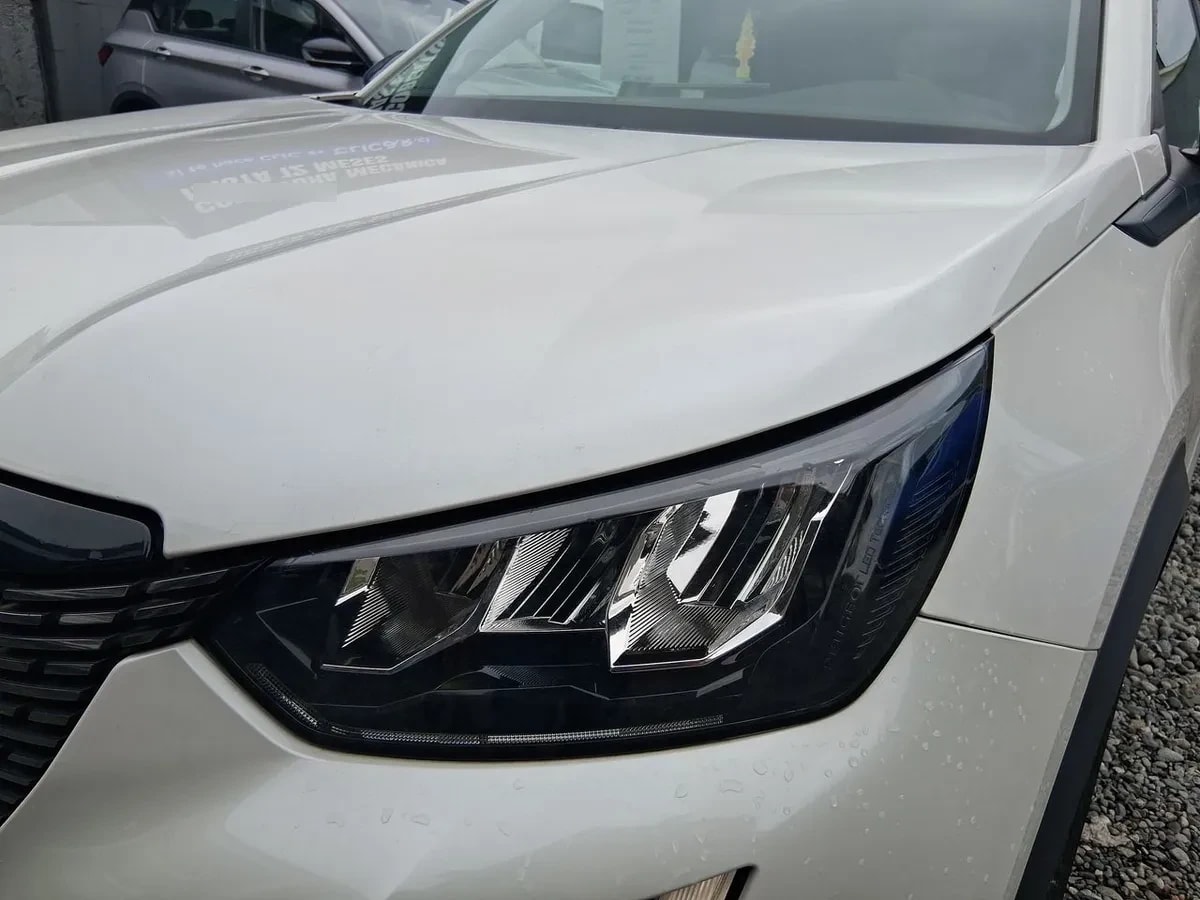 Peugeot 2008 1.2 Allure Puretech 130 4x2 At 5p año 2022