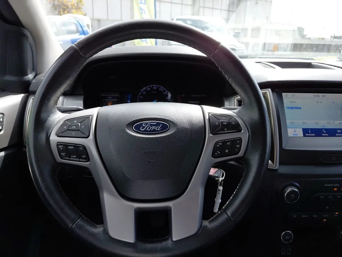 Ford Ranger 2.5 Xlt Euro 6 4x2 Dob. Cab. Mt 4p año 2023