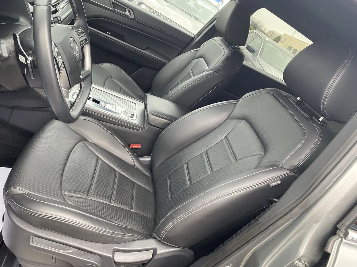 Ssangyong Rexton 2.2t Glx Diesel 4x4 6ab Nueva Radio 8at 5p año 2026