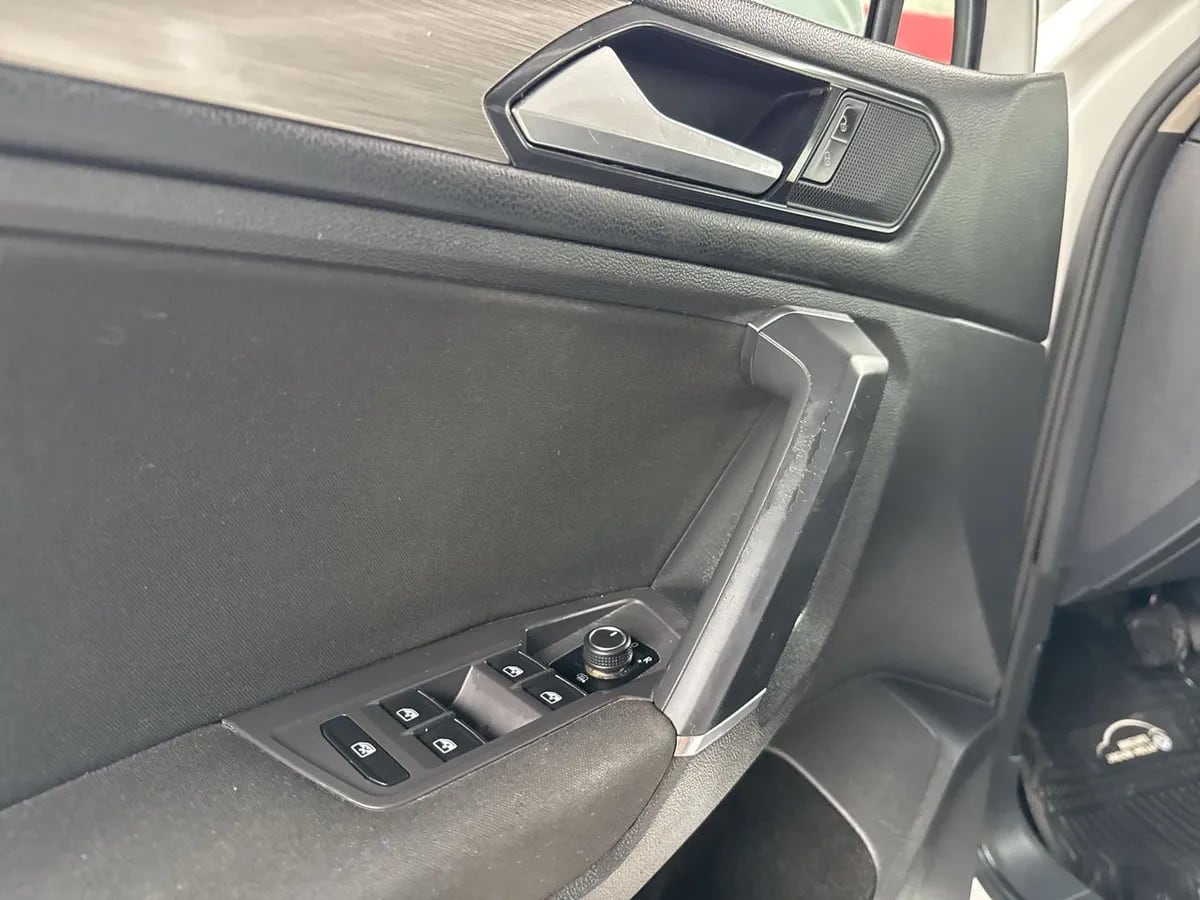 Volkswagen Tiguan 1.4 Tsi Comfortline 4x2 At 5p año 2018