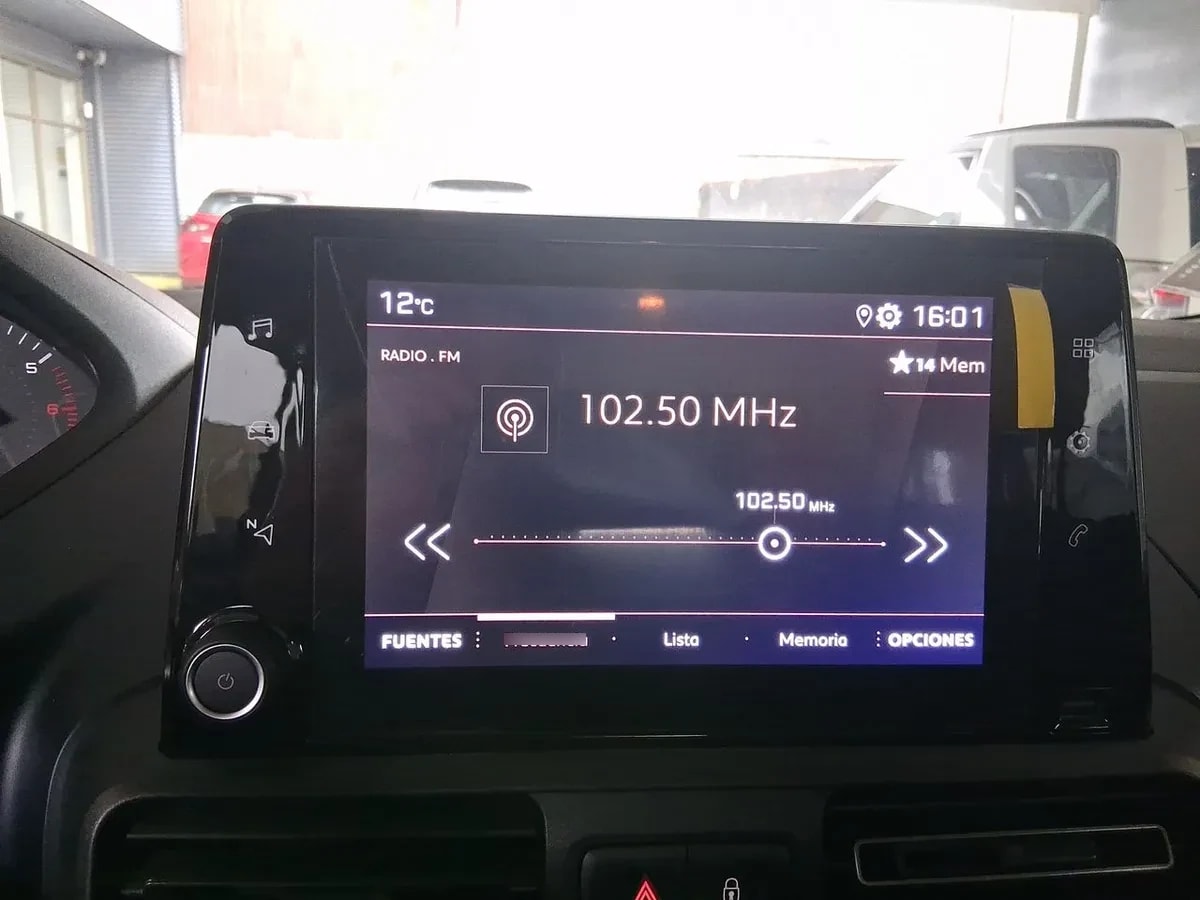 Peugeot Rifter 1.2 Allure Puretech 130hp 4x2 Eat8 5p año 2024
