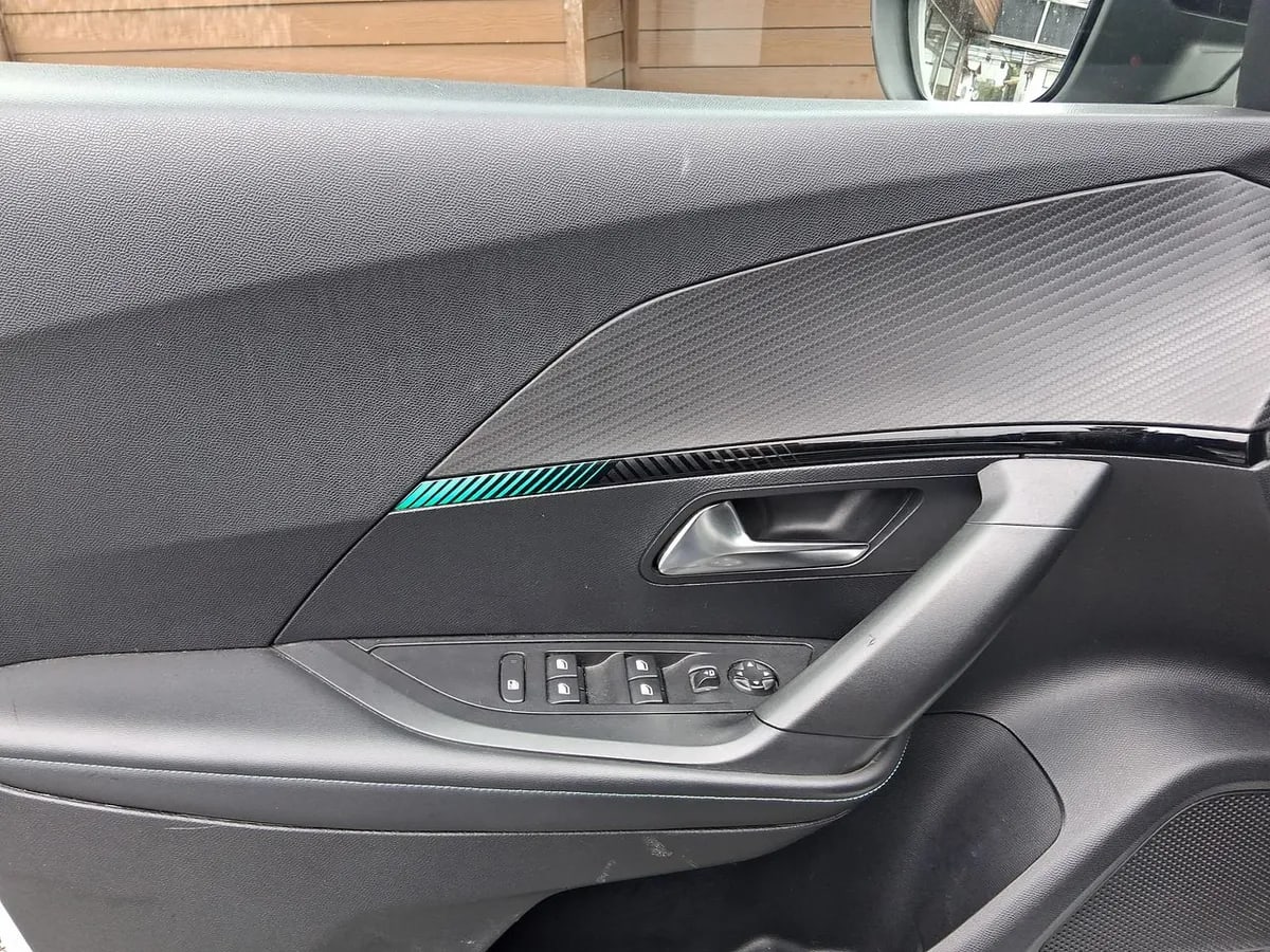 Peugeot 2008 1.2 Allure Puretech 130 4x2 At 5p año 2022