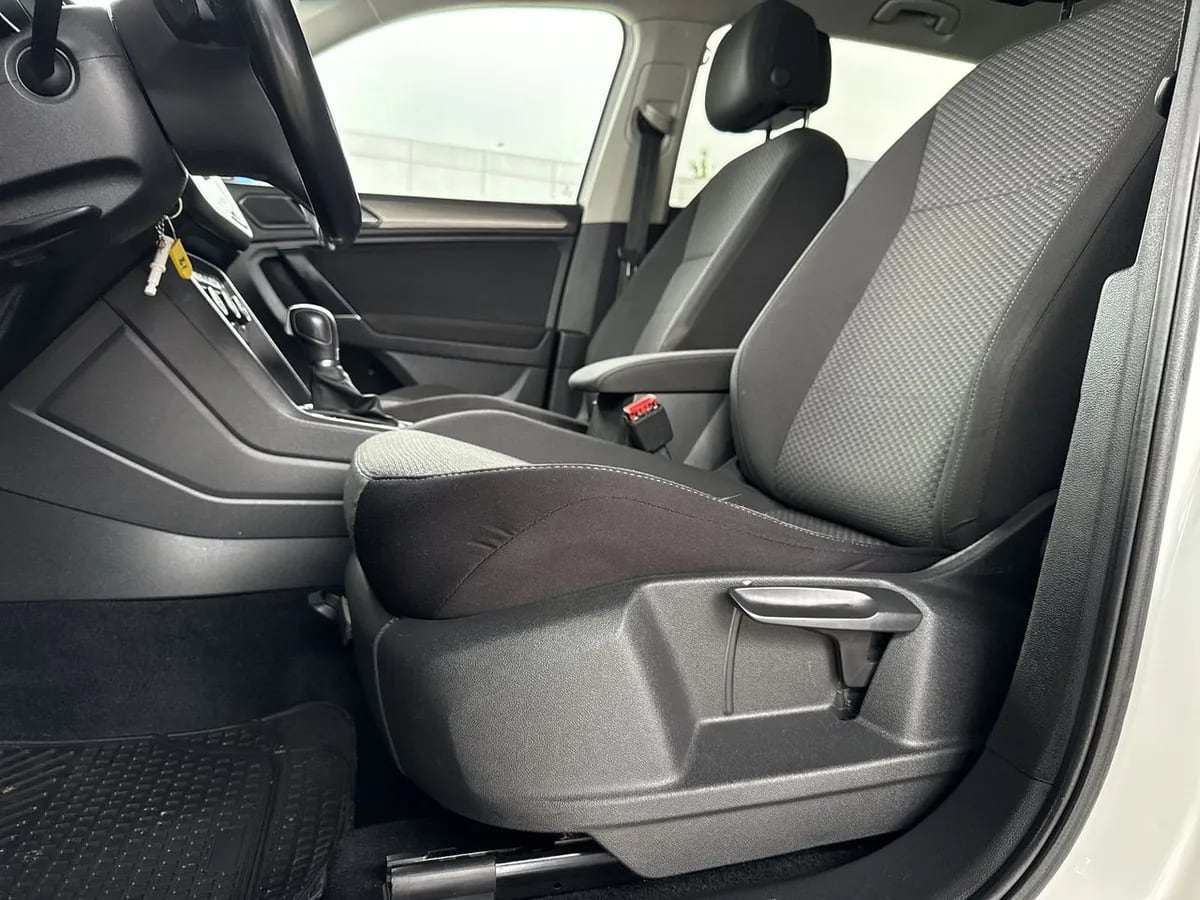 Volkswagen Tiguan 1.4 Tsi Comfortline 4x2 At 5p año 2018