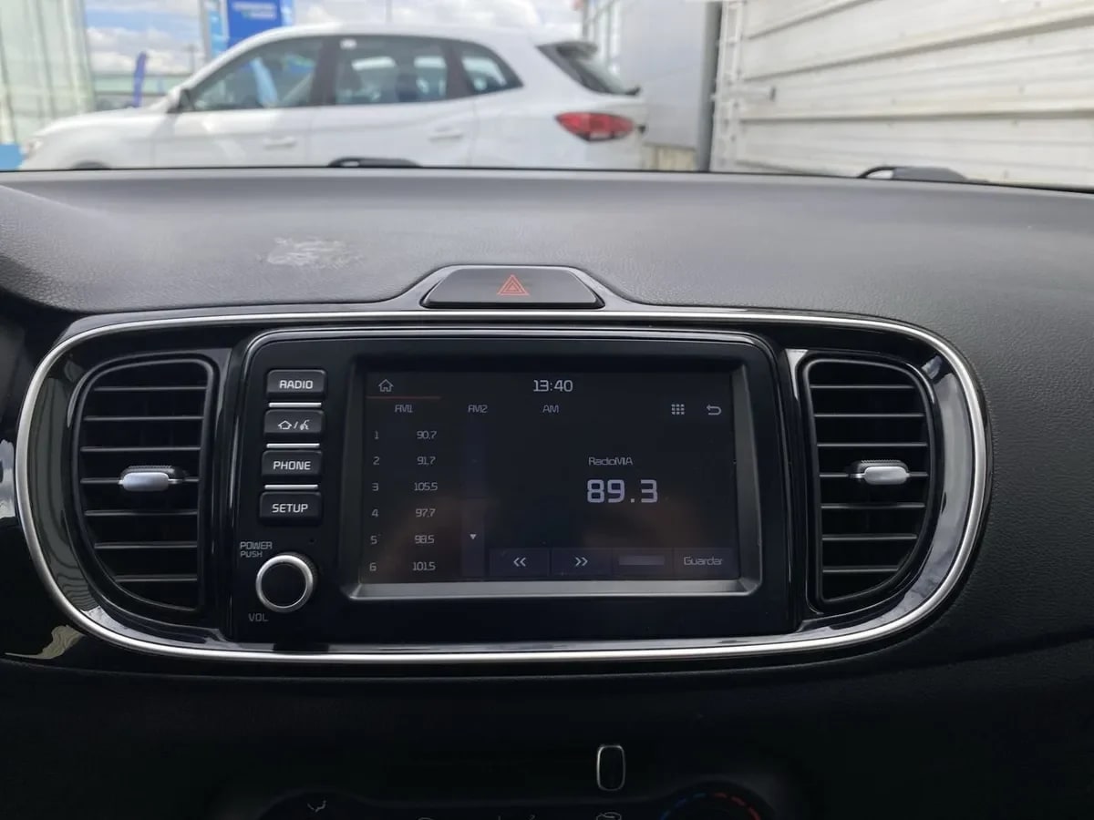 Kia Soluto 1.4 Lx 4x2 Mt 4p año 2022