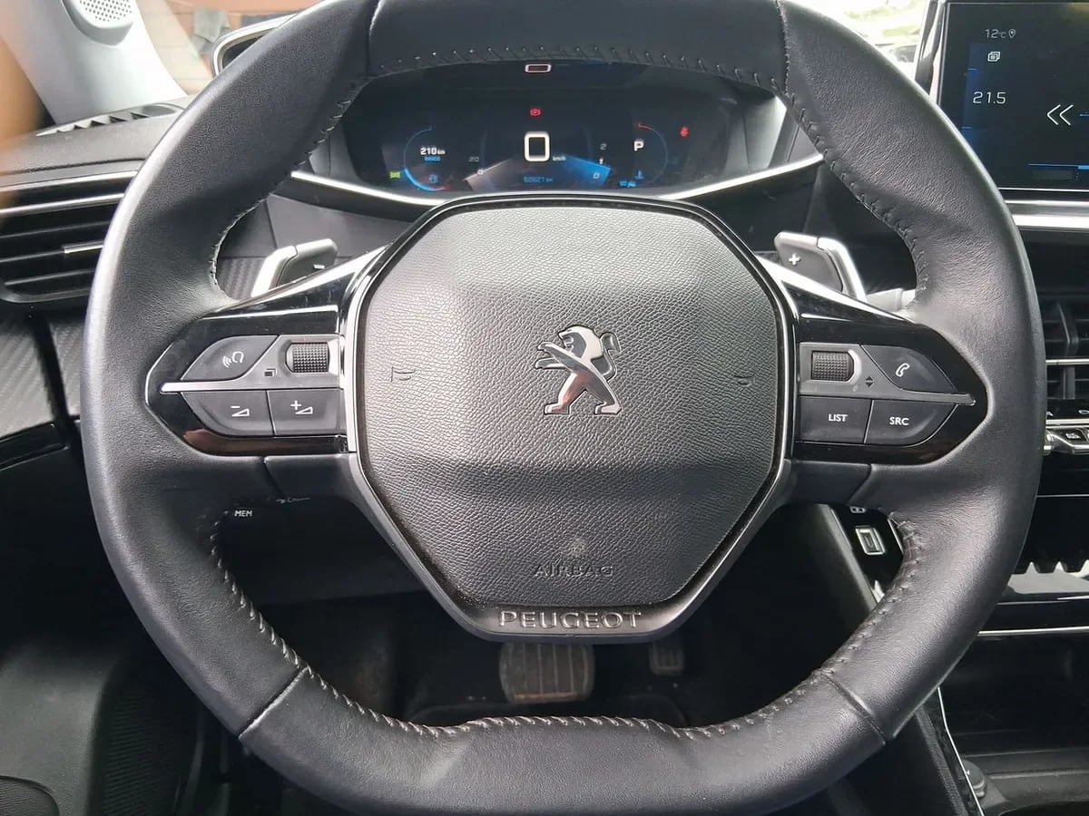 Peugeot 2008 1.2 Allure Puretech 130 4x2 At 5p año 2022