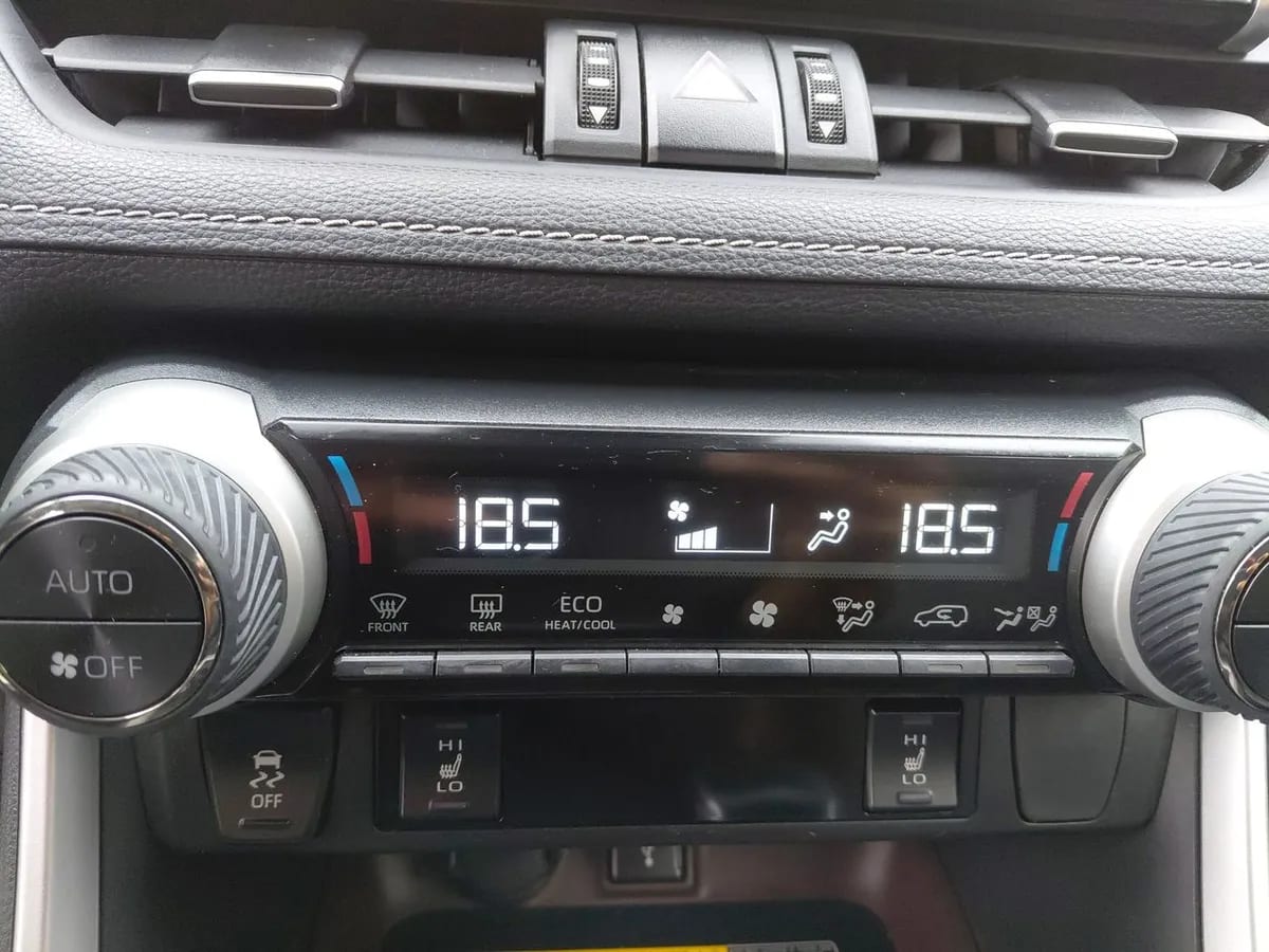Toyota Rav 4 2.5 Limited Hybrid Hv 4x4 Cvt At 5p año 2022