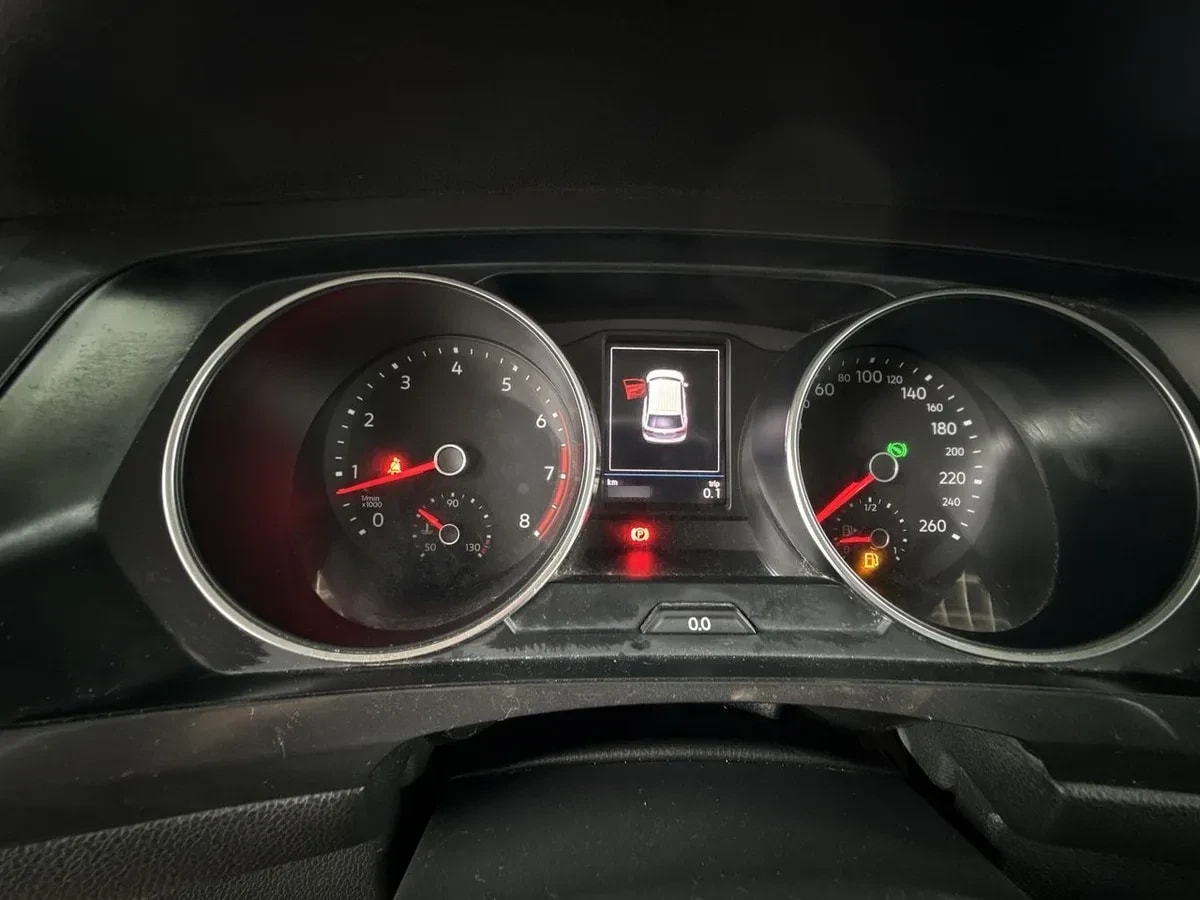 Volkswagen Tiguan 1.4 Tsi Comfortline 4x2 At 5p año 2018