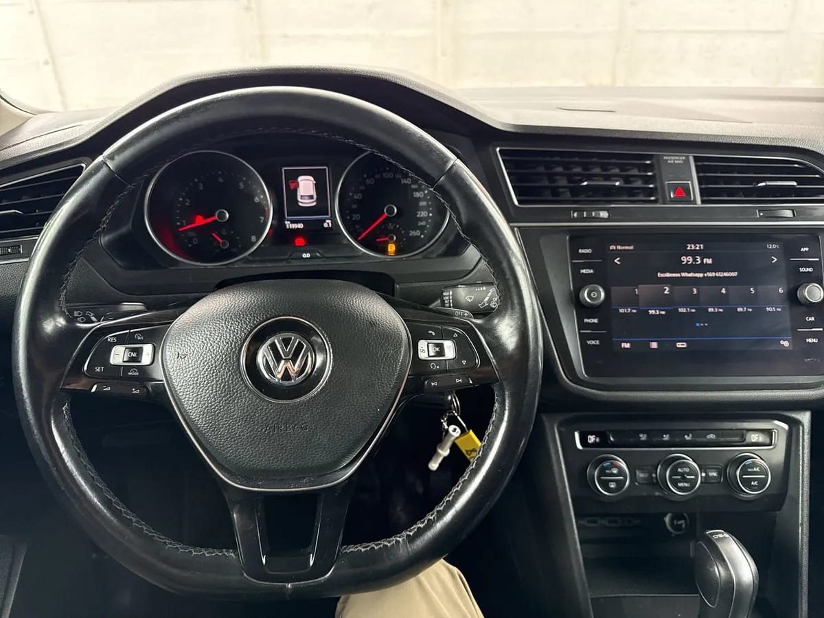 Volkswagen Tiguan 1.4 Tsi Comfortline 4x2 At 5p año 2018