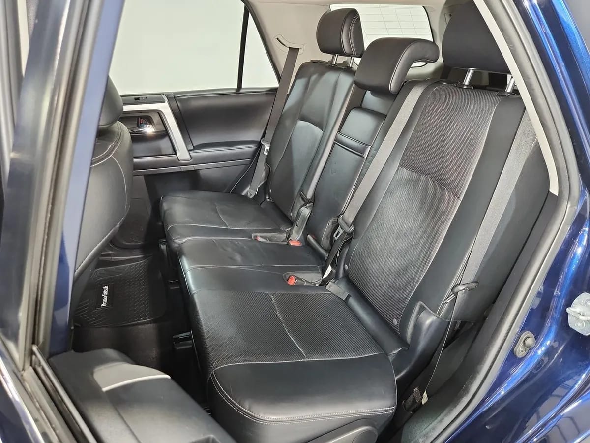 TOYOTA 4RUNNER 4.0 Limited 6241 At año 2018