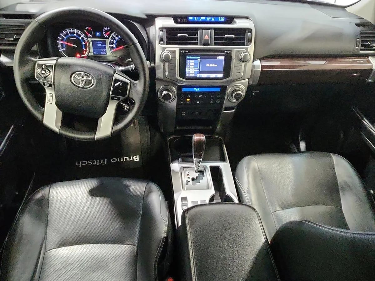 TOYOTA 4RUNNER 4.0 Limited 6241 At año 2018