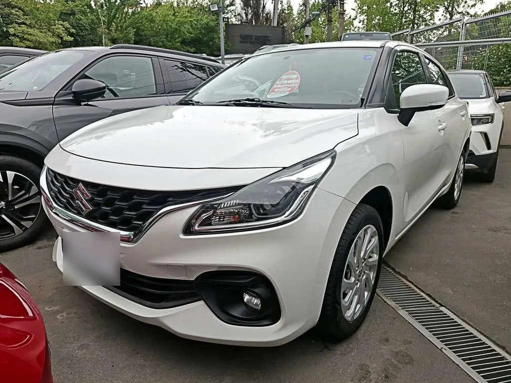 Suzuki Baleno 4x2 1.5 año 2025