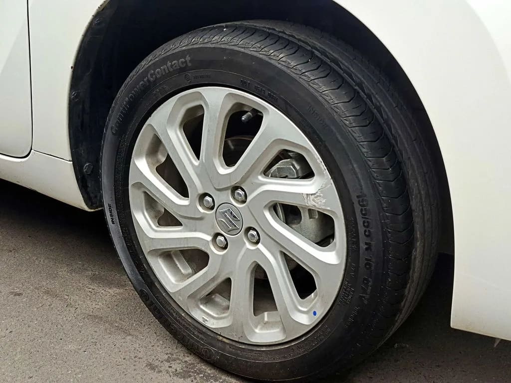 Suzuki Baleno 4x2 1.5 año 2025