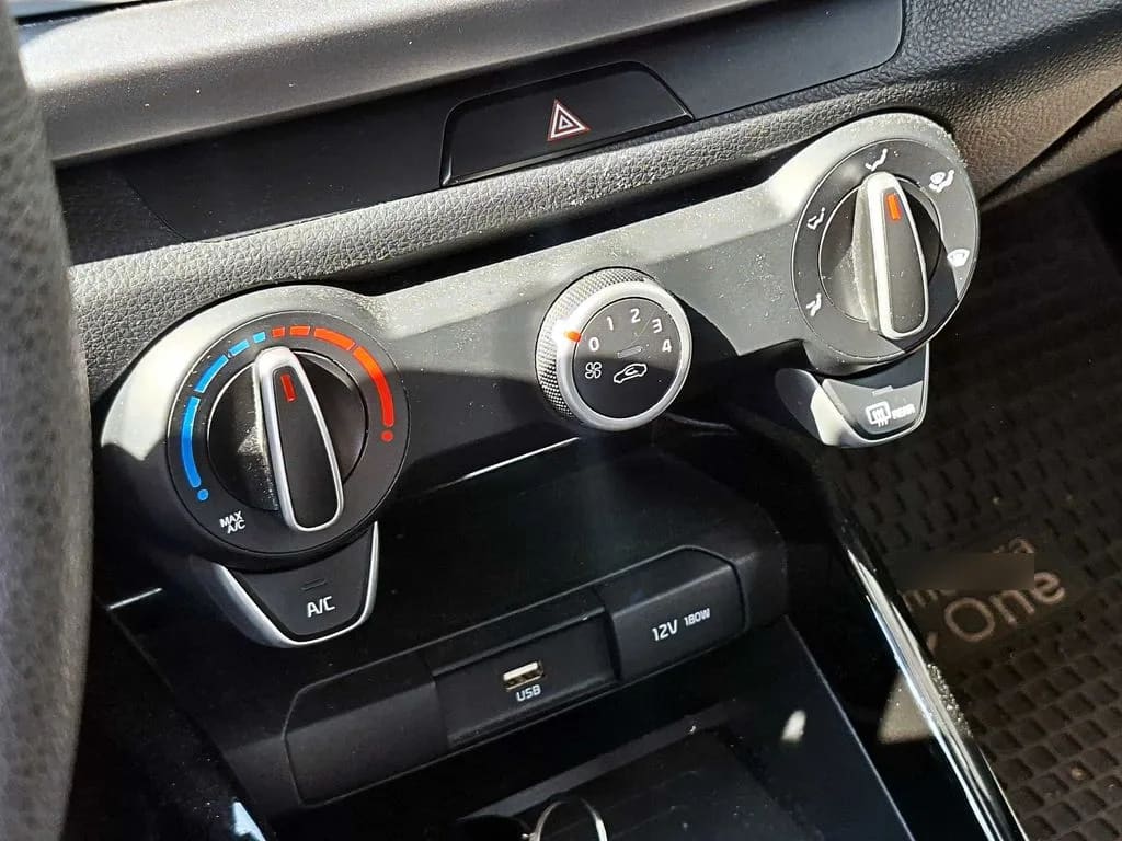 Kia Rio 4 1.4 At año 2021