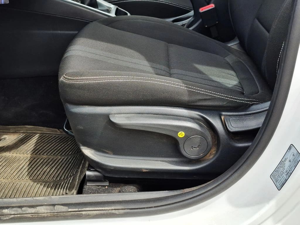Hyundai Venue 1.6 Qx Value Mt año 2022