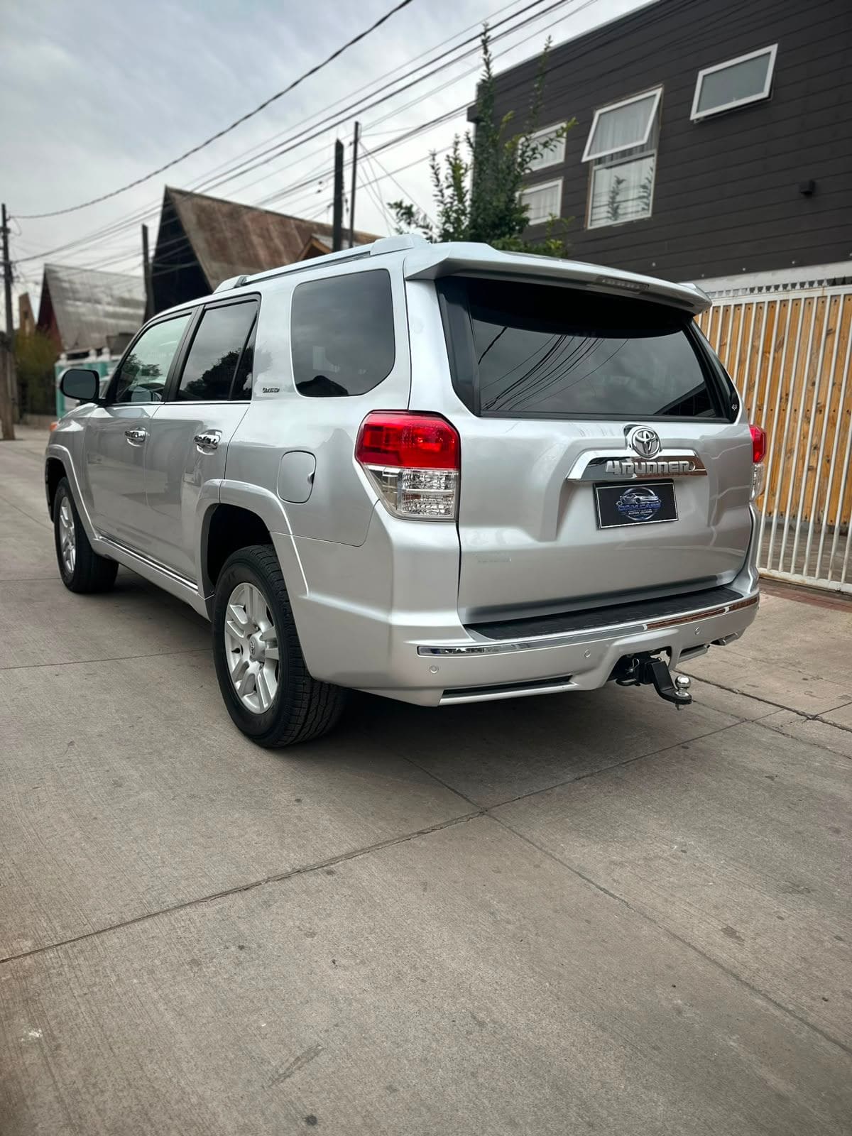 Toyota 4RUNNER 4.0 Limited At 4x2 año 2013