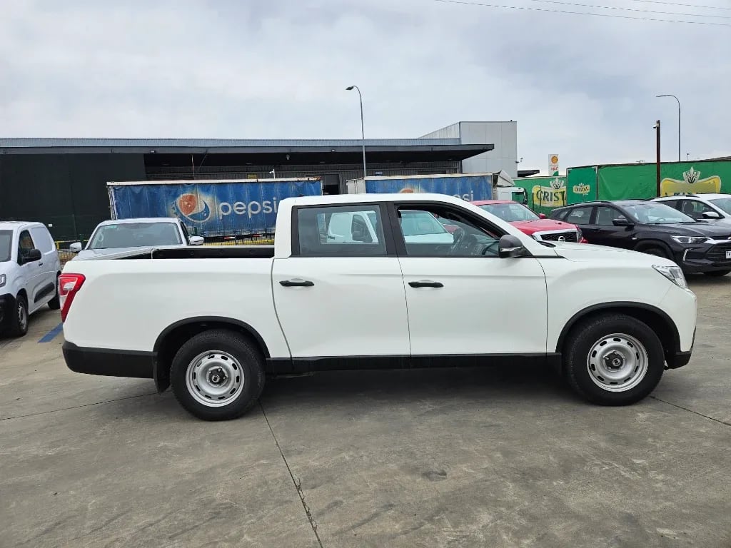 Ssangyong Grand Musso Grand Musso 2.2 4x2 Mt Full-Ql610 año 2023