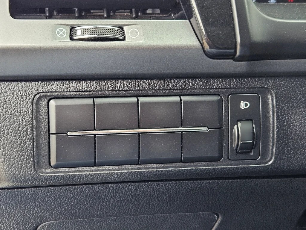 Ssangyong Grand Musso Grand Musso 2.2 4x2 Mt Full-Ql610 año 2023