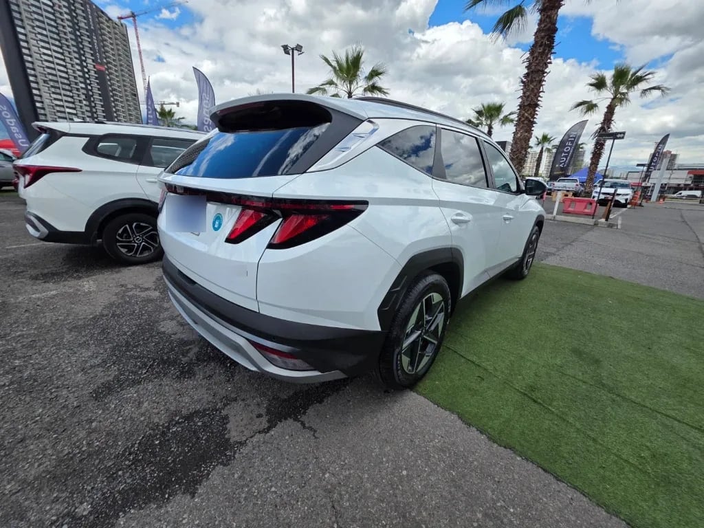 Hyundai Tucson Nx4 Gdi 4x2 1.6 Aut año 2025