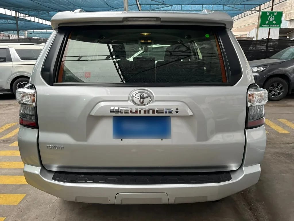Toyota 4runner 4.0 Sr5 Connected At 4x4 año 2023