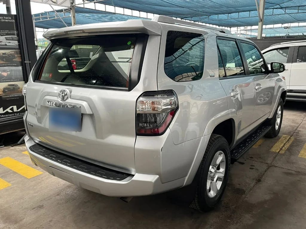 Toyota 4runner 4.0 Sr5 Connected At 4x4 año 2023