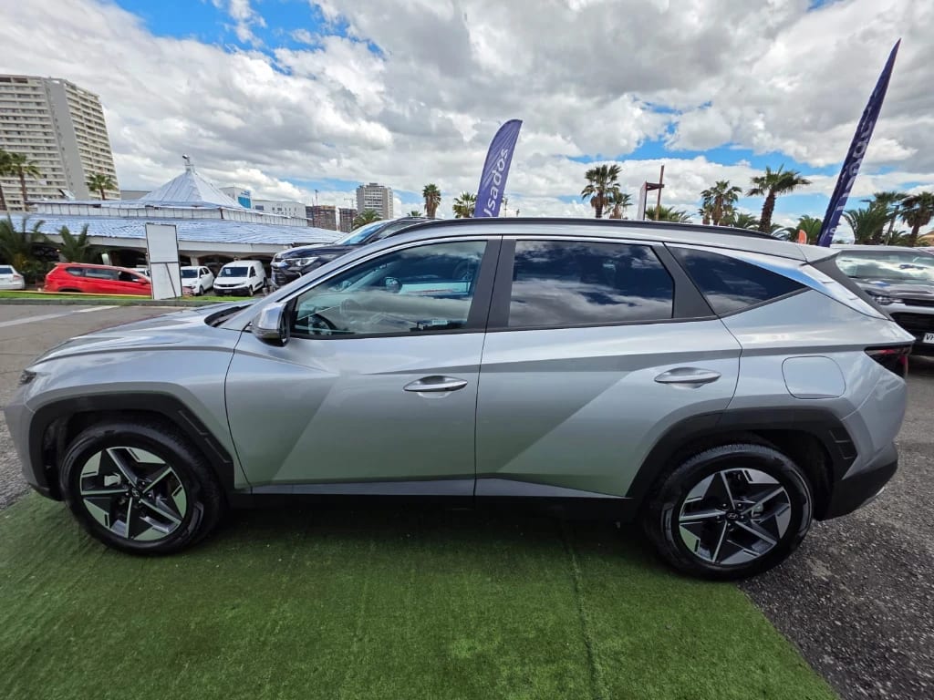 Hyundai Tucson Nx4 Gdi 4x2 1.6 Aut año 2025