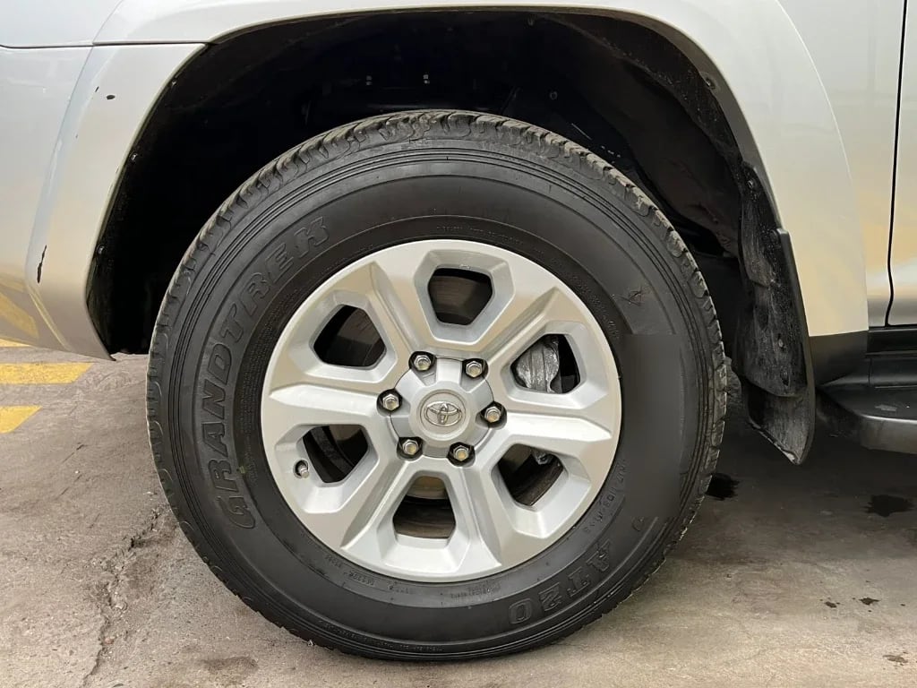 Toyota 4runner 4.0 Sr5 Connected At 4x4 año 2023
