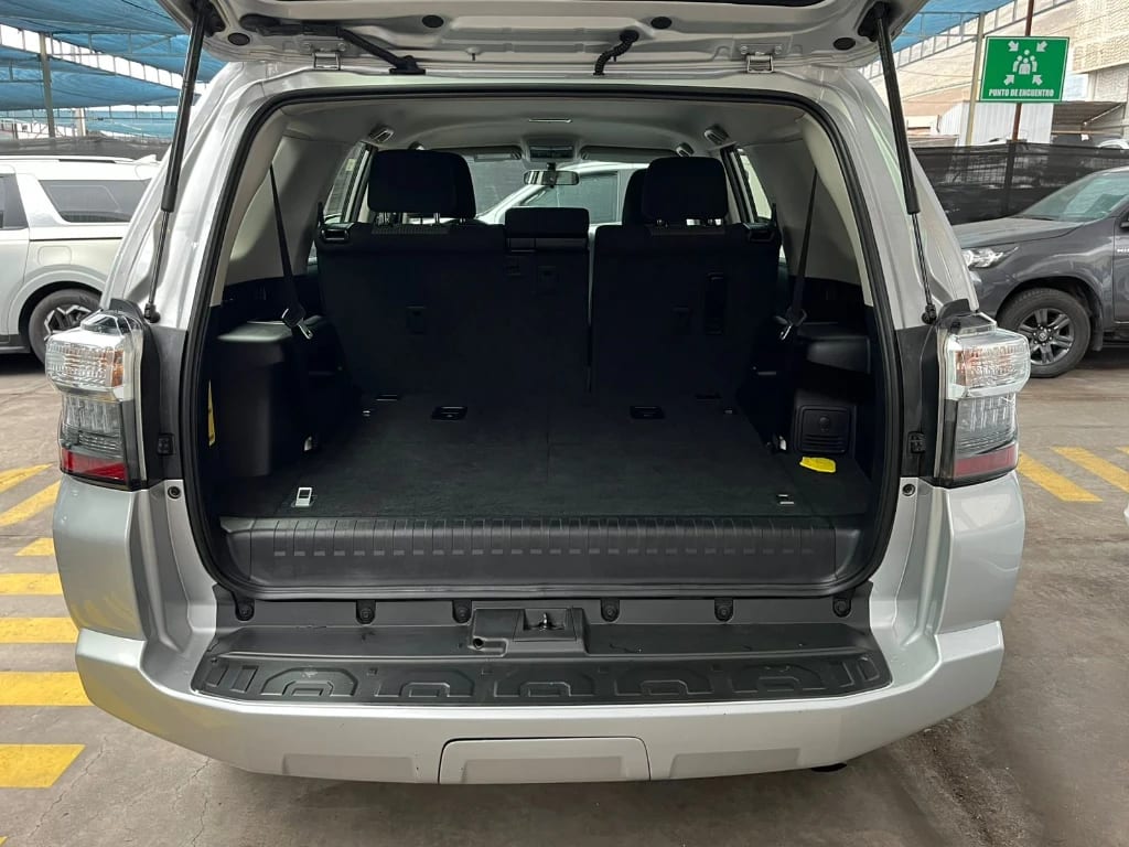 Toyota 4runner 4.0 Sr5 Connected At 4x4 año 2023