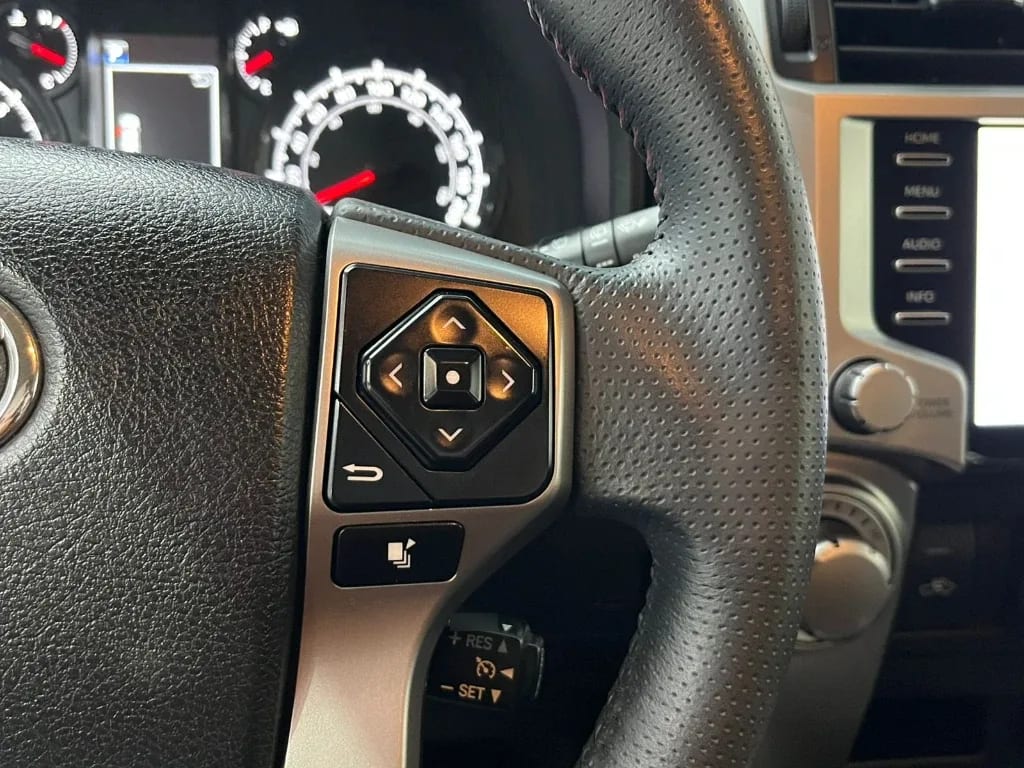 Toyota 4runner 4.0 Sr5 Connected At 4x4 año 2023