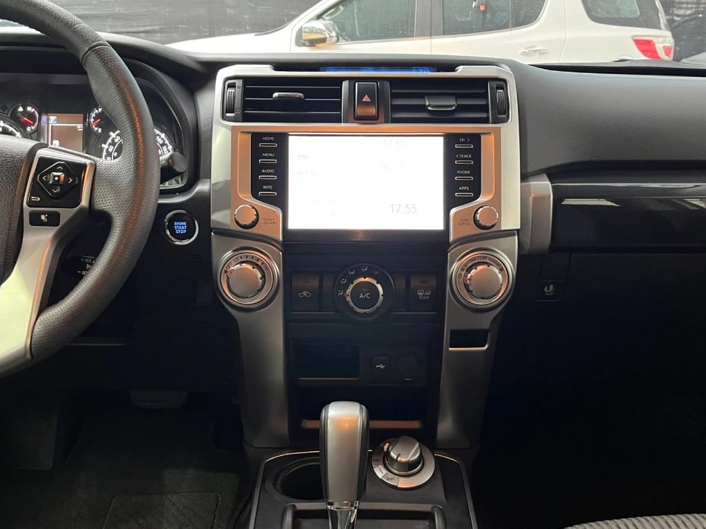Toyota 4runner 4.0 Sr5 Connected At 4x4 año 2023