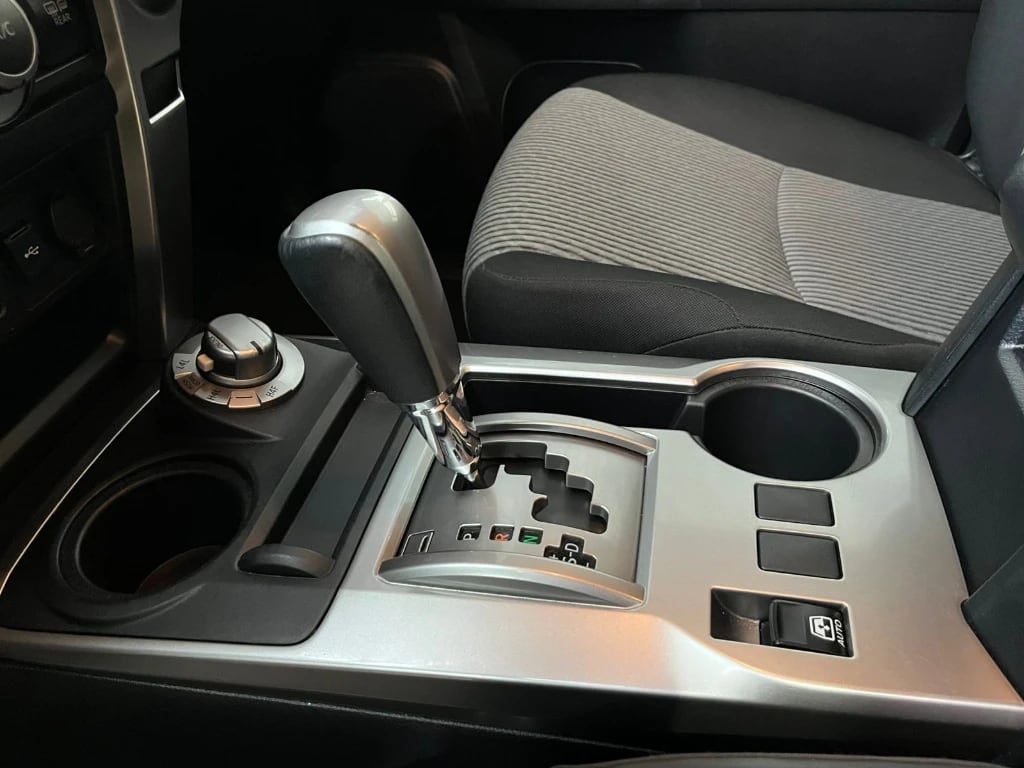 Toyota 4runner 4.0 Sr5 Connected At 4x4 año 2023