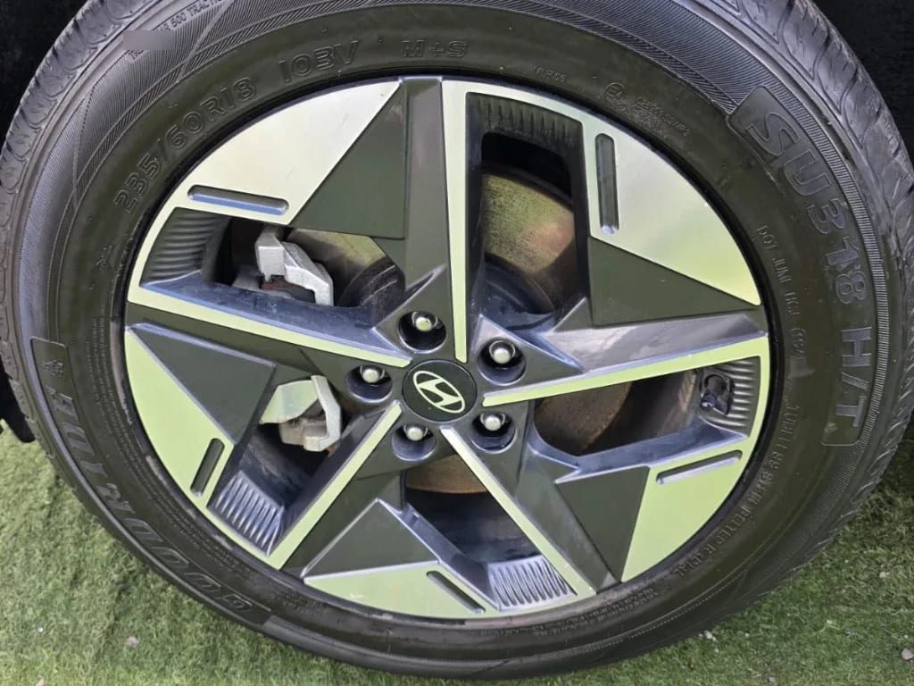 Hyundai Tucson Nx4 Gdi 4x2 1.6 Aut año 2025