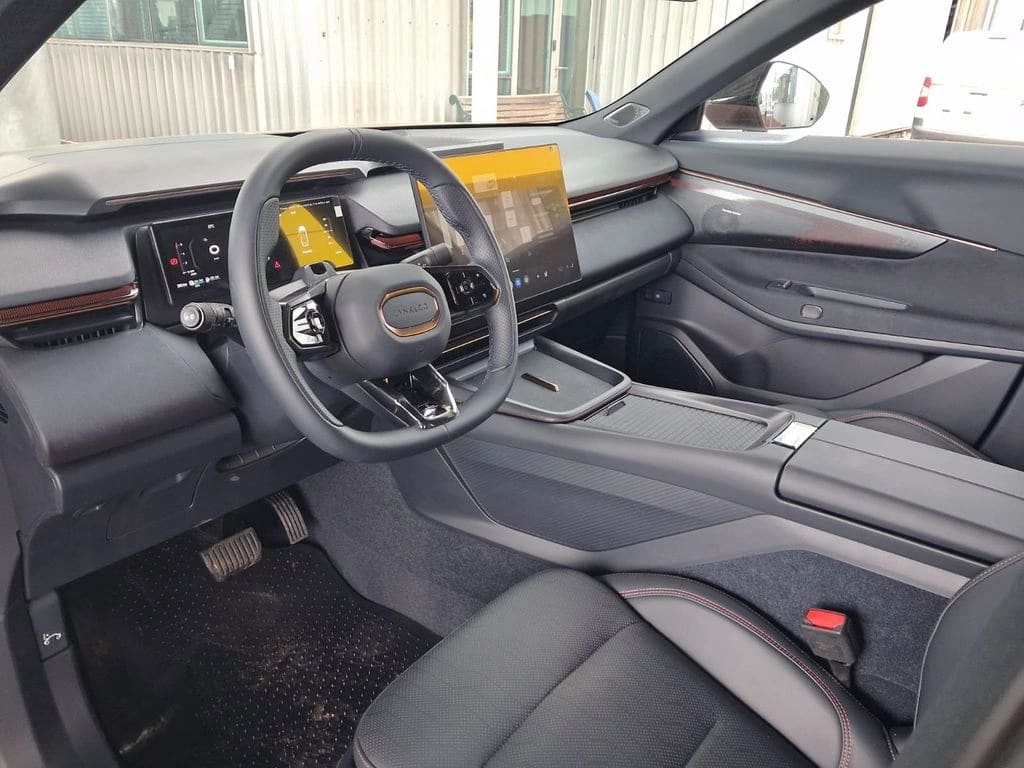 Lynk&Co 08 Halo 08 Phev 1.5 Aut 4x2 año 2027