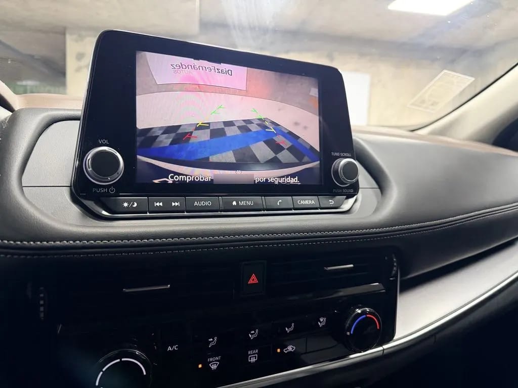 Nissan X-Trail 2.5 Sense 4x2 2row Cvt At 5p año 2026