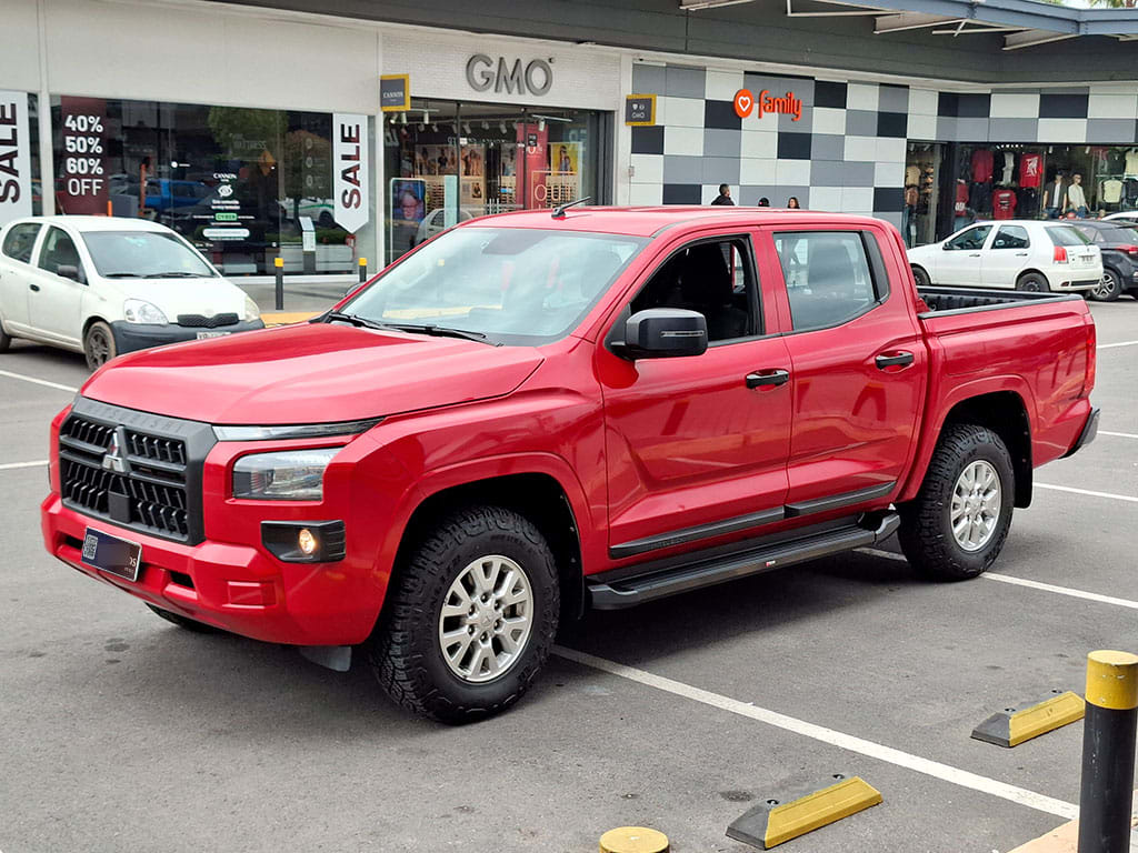 Mitsubishi L200 Katana Xrt 4x4 2.4 año 2024