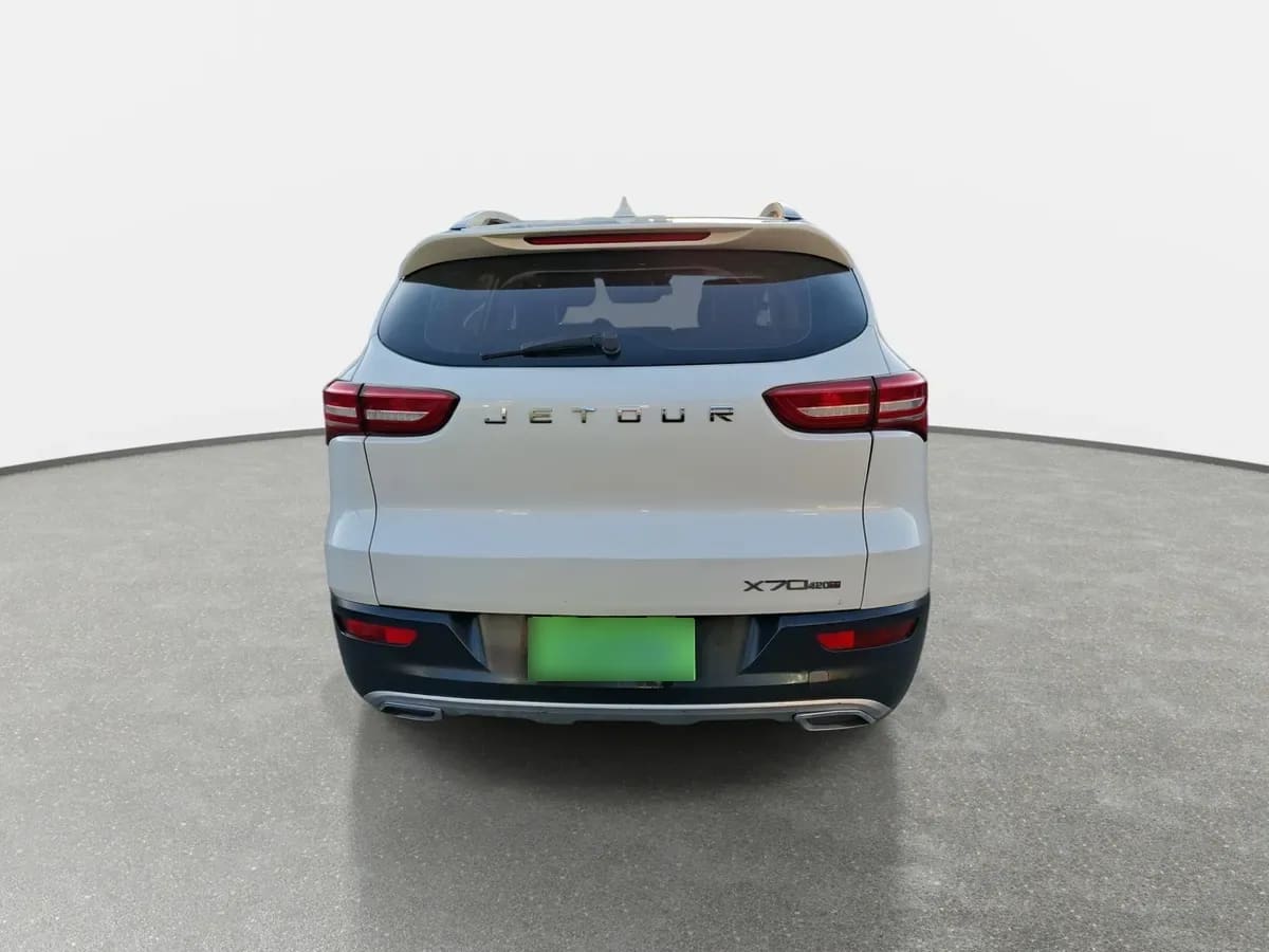Jetour X70 1.5t Gl 4x2 Mt 5p año 2022